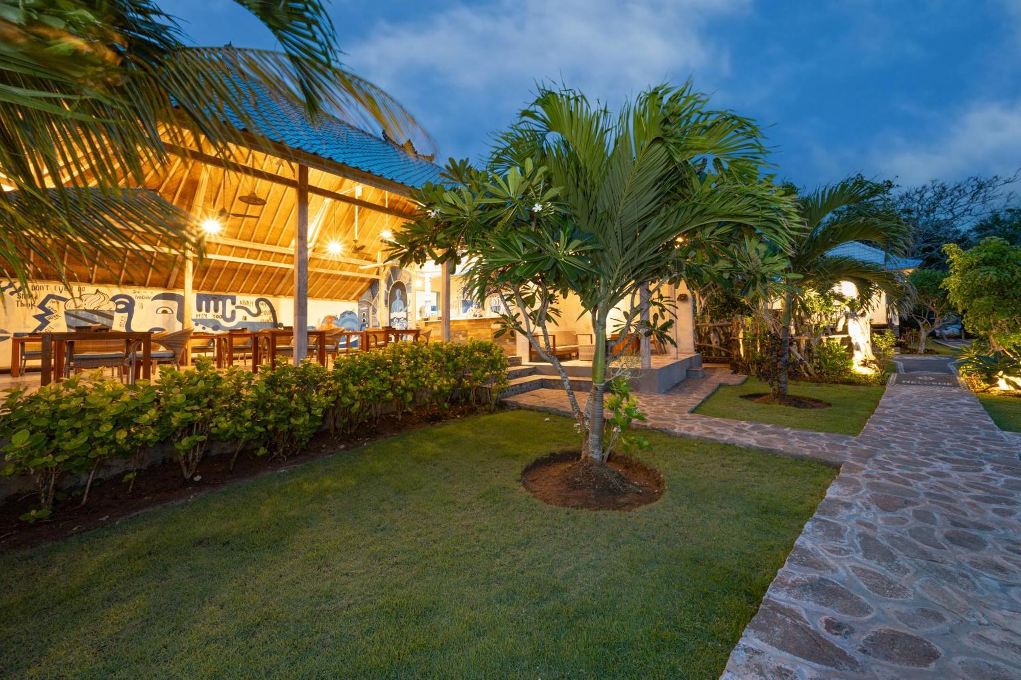 The Cubang Hut'S Lembongan Hotell Exteriör bild
